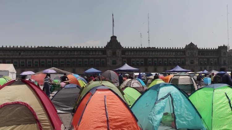 Teachers protest in Mexico City