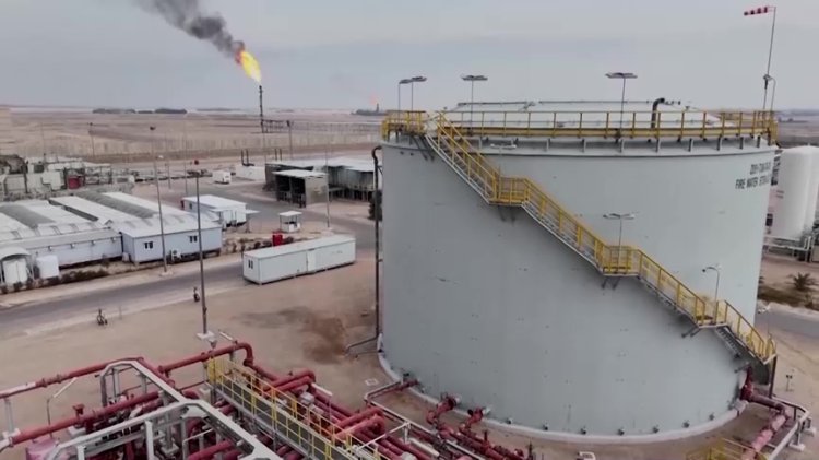 Oil tops $100 as war fears grow