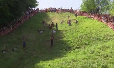 Cheese rolling contest returns to Gloucestershire