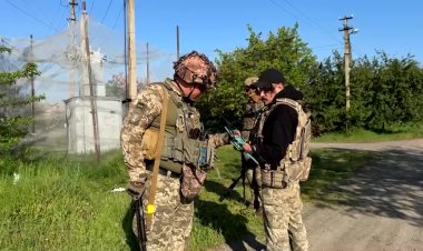 Drone strikes empty Ukraine village