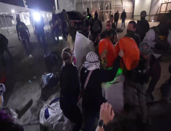 Clashes erupt outside Newark detention center