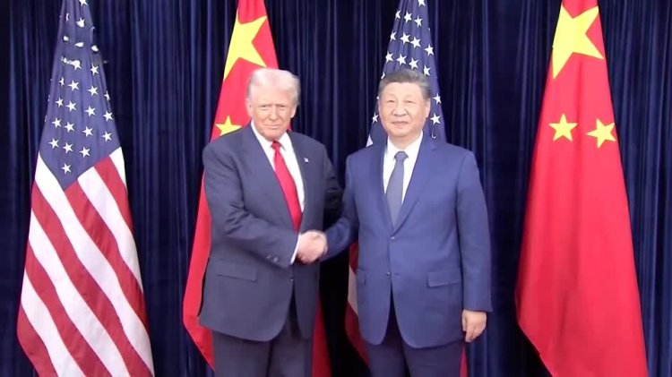 Trump visits China for talks